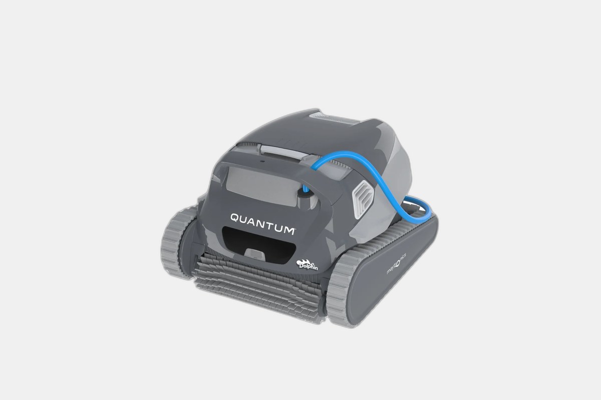 Dolphin Quantum Robotic Pool Cleaner