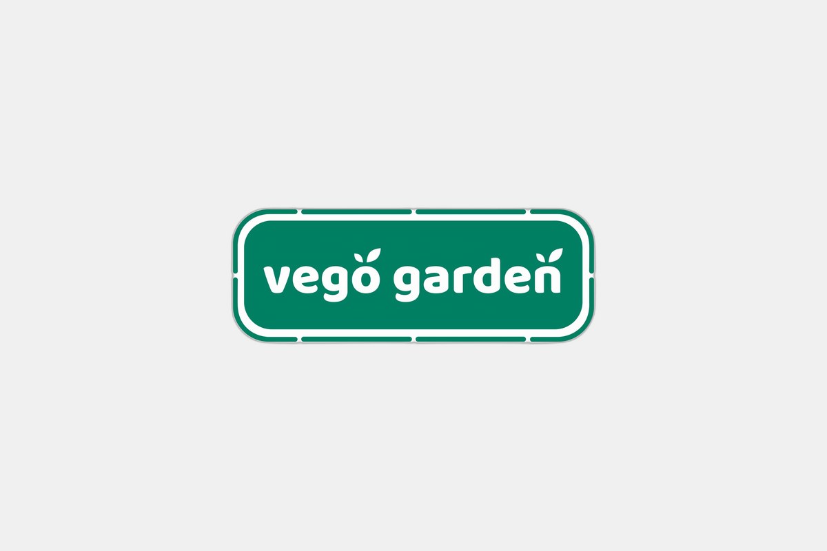 Vego Garden Self-Watering Garden Bed